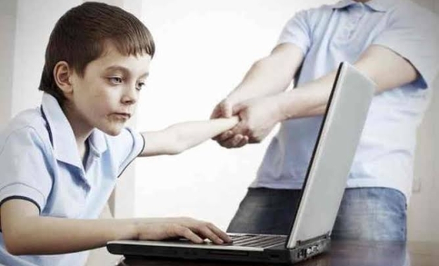 Cara Orang Tua Memperbaiki Kecanduan Game Online Anak